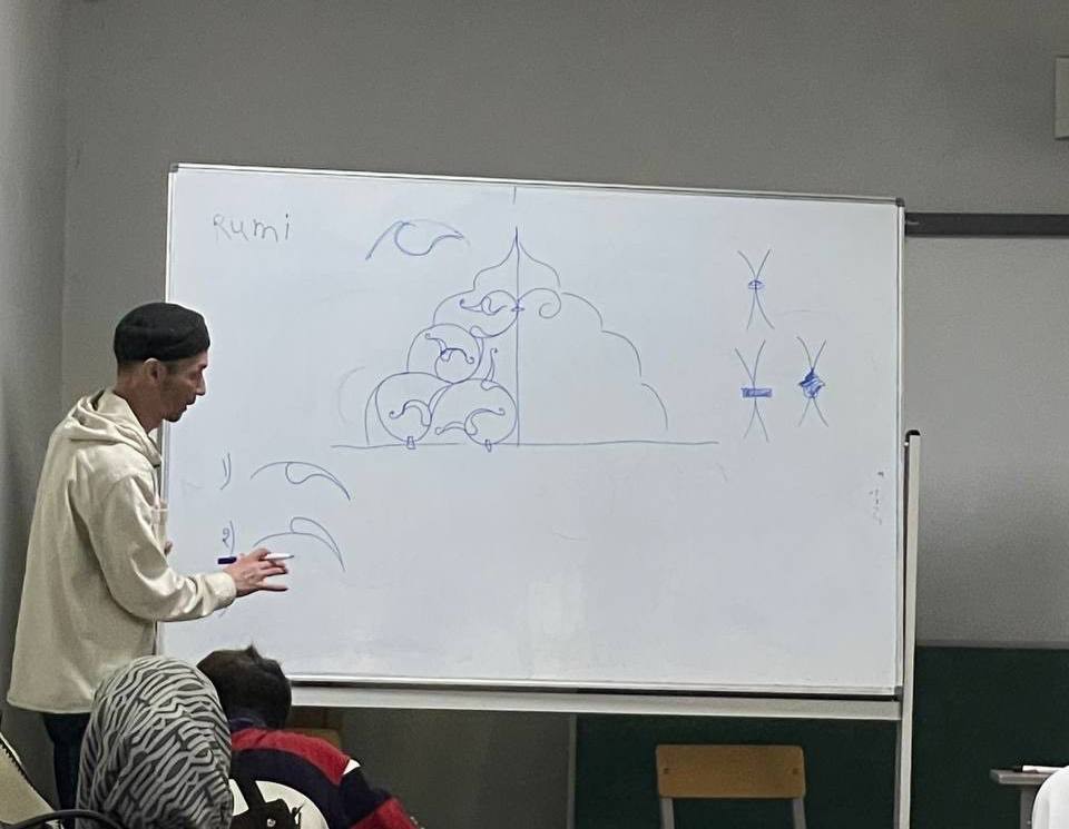 В ГПК состоялся уникальный мастер-класс по каллиграфии